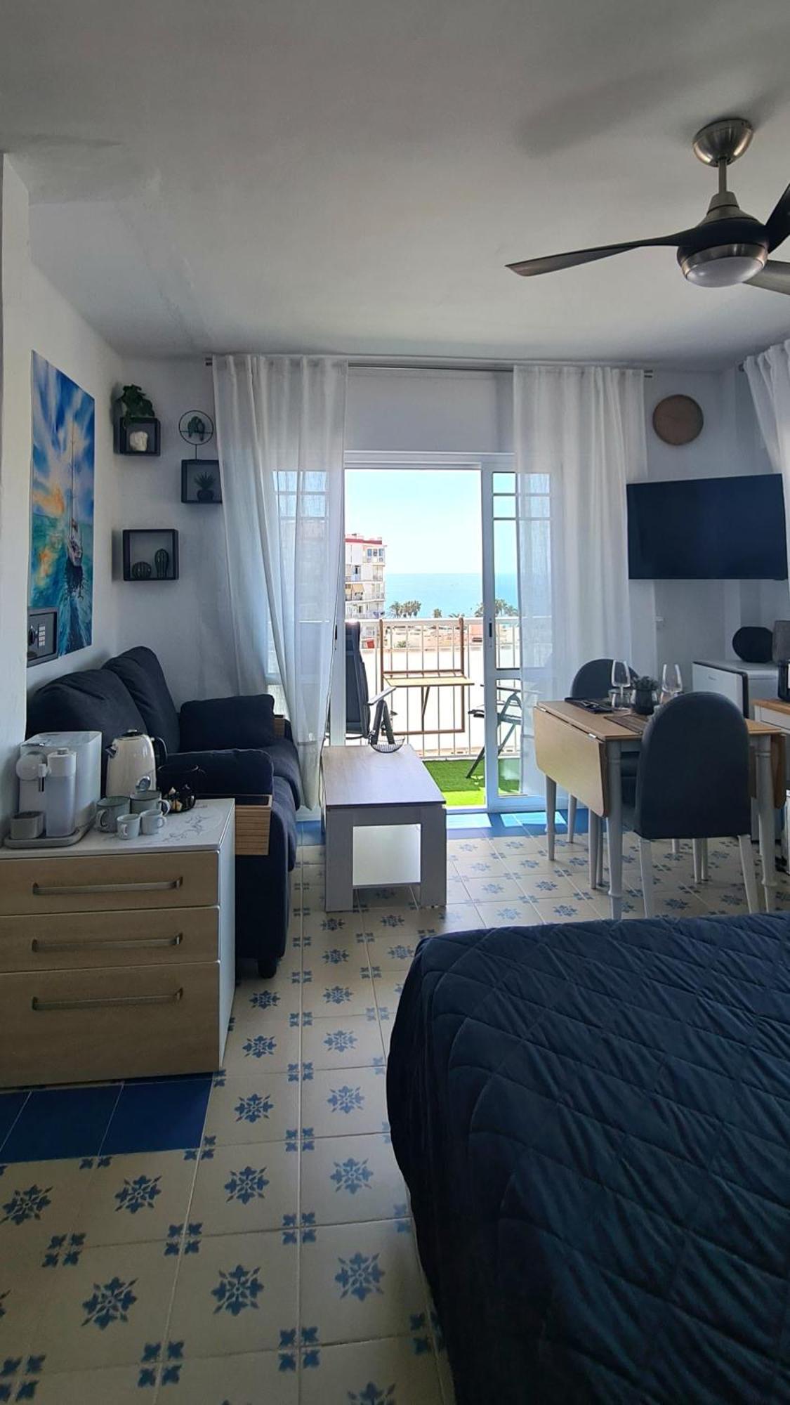 Estudio Mediterraneo Nerja Esterno foto